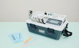 持ち運びの訪問歯科セット