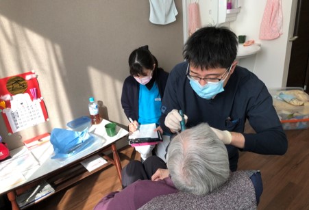 口腔ケアセミナーの様子