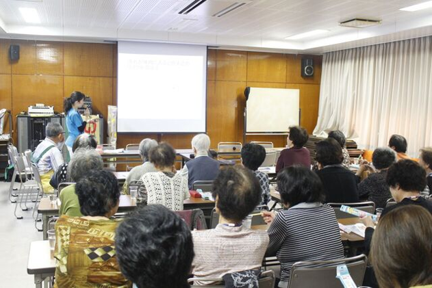 口腔ケアセミナーの様子