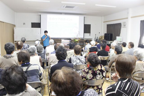口腔ケアセミナーの様子